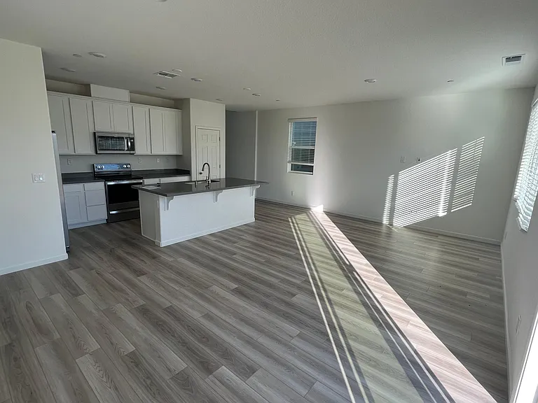7990 Cobb St — Photo 7