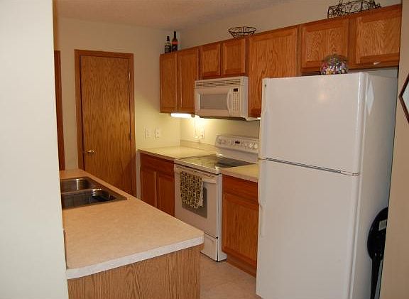 4th image of 7101 Quail Ave NE