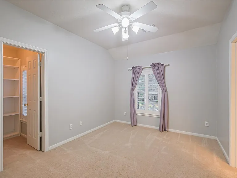 5506 Langhorne Ct — Photo 34