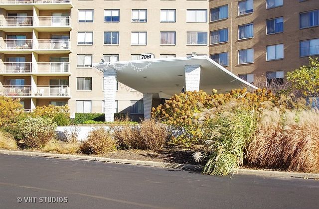 1st image of 7061 N Kedzie Ave Suite 703