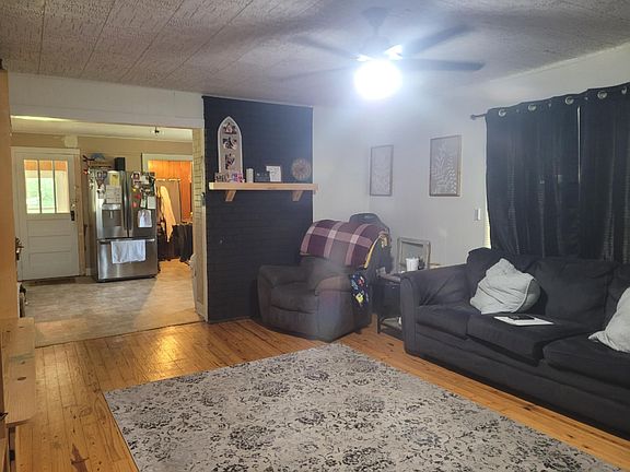 5th image of 1220 Lambert Lane