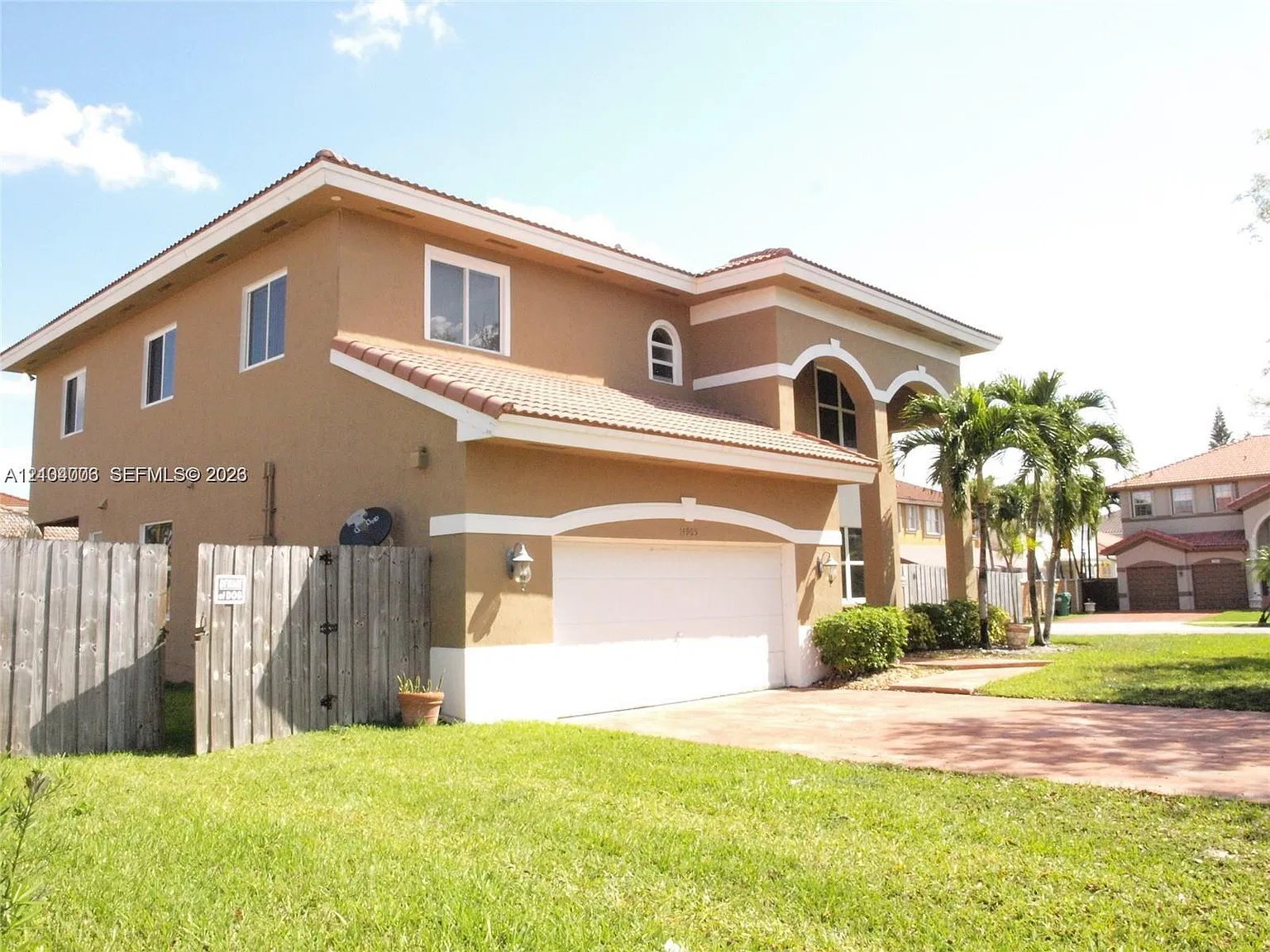 Don Elias Estates — Photo 4