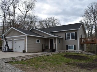 11 Deblock Dr, Crosby, MN 56441