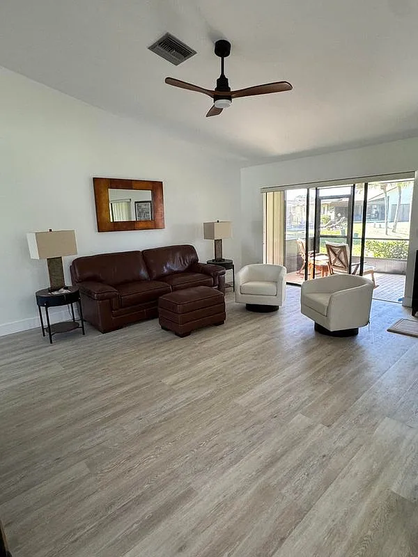 2 bed, 2.0 bath, 1533 sqft, $5,000 — Photo 2