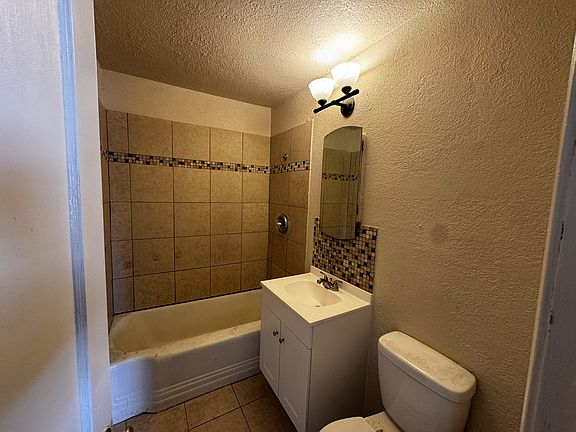 4th image of 4220 Broaddus Ave