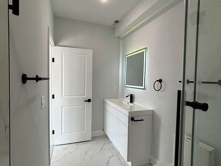 675 N 41st St — Photo 15