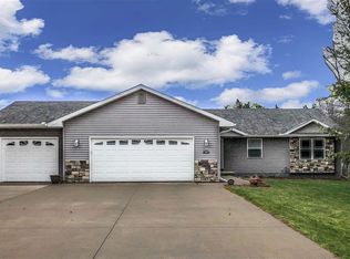 3375 Box Elder Ct, Plover, WI 54467