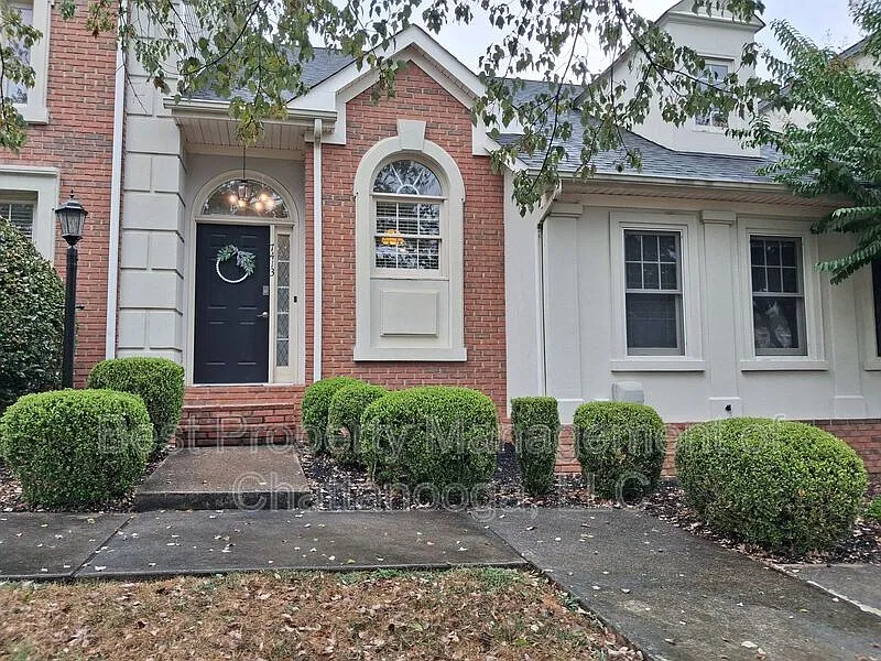 7413 Hamilton Run Dr