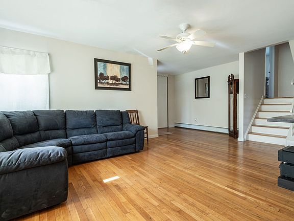 5th image of 527 French Ave