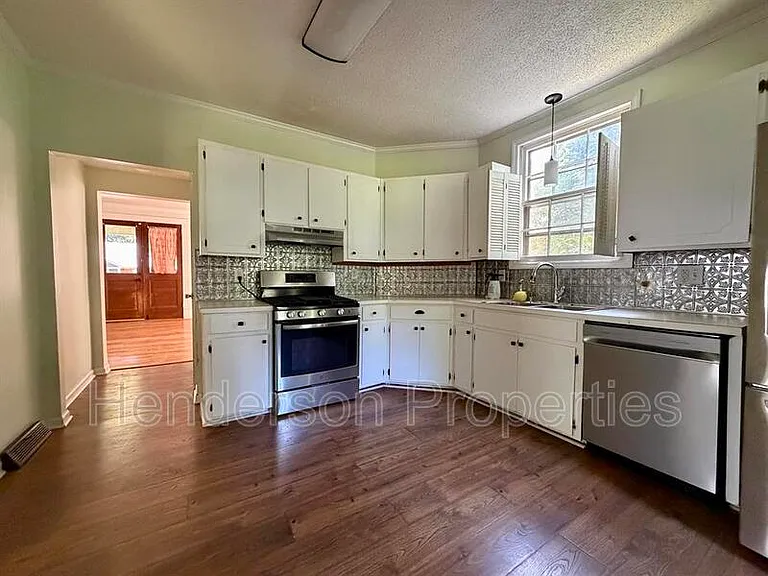 319 N Mulberry St #S — Photo 8