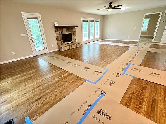 5th image of 1803 Chatuge Hills Rd