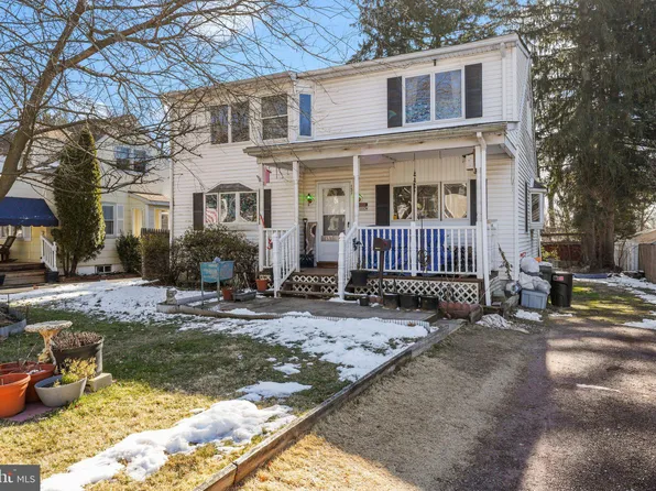 131 Summit Ave, Ewing, NJ 08628