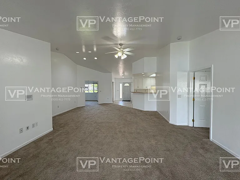 1684 Twin Lakes Cir #1 — Photo 9