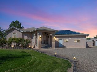 69 Sunflower Ln, Peralta, NM 87042