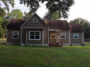 229 Bonaparte St, Joaquin, TX 75954