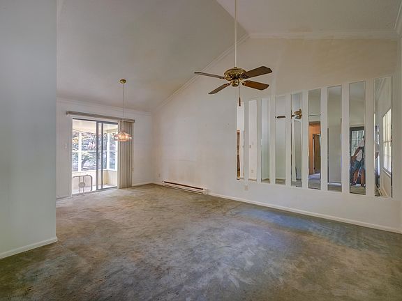3rd image of 2708 Bay Dr