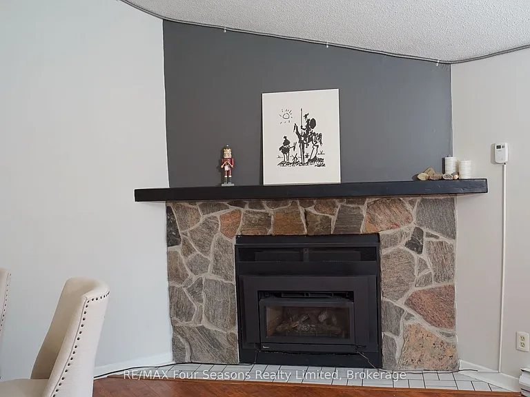 4 Trafalgar Rd #4 — Photo 9