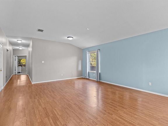 3rd image of 1022 Balanced Rock Pl