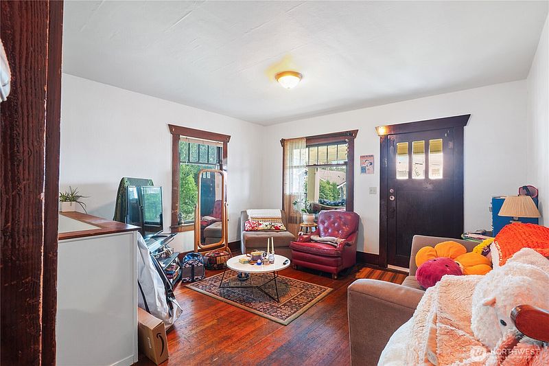 5th image of 1440 Franklin Street