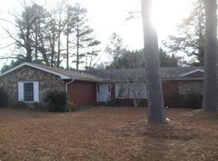 108 Greenbriar Rd, Greenwood, SC 29649