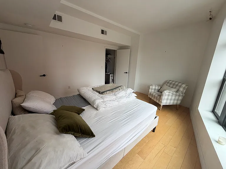 15 Allen St #201 — Photo 13
