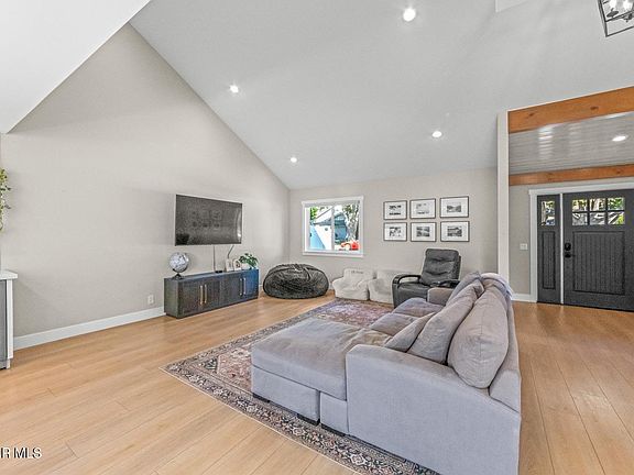 5th image of 343 Amador Ave