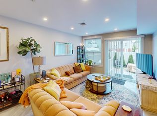 162 I St #1, Boston, MA 02127