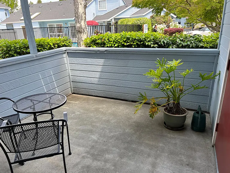 Windemere Apartments — Photo 14