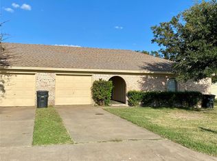 2100 Granbury St, Cleburne, TX 76033