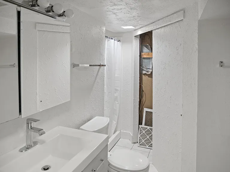 1415 E Murphys Ln — Photo 18
