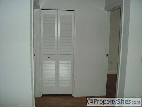 3rd image of 889 Date St Unit 409