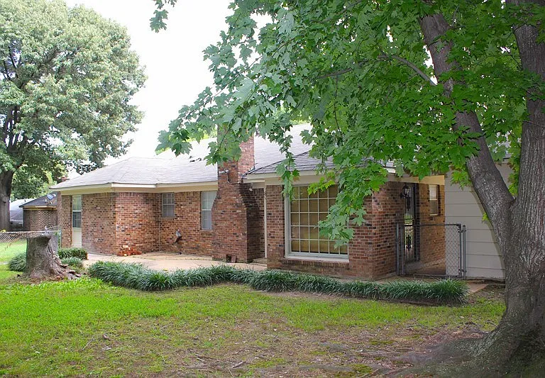 3729 Village Oak Cv — Photo 18