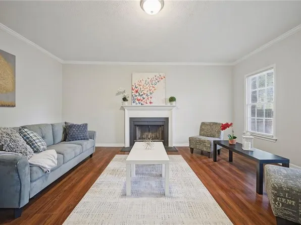 821 Lancaster Ln, Newport News, VA 23602