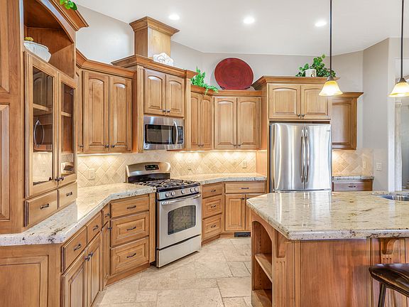 5th image of 1108 N Catalpa Dr
