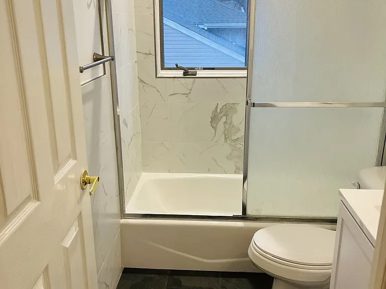 12 Cortland Pl #A — Photo 7