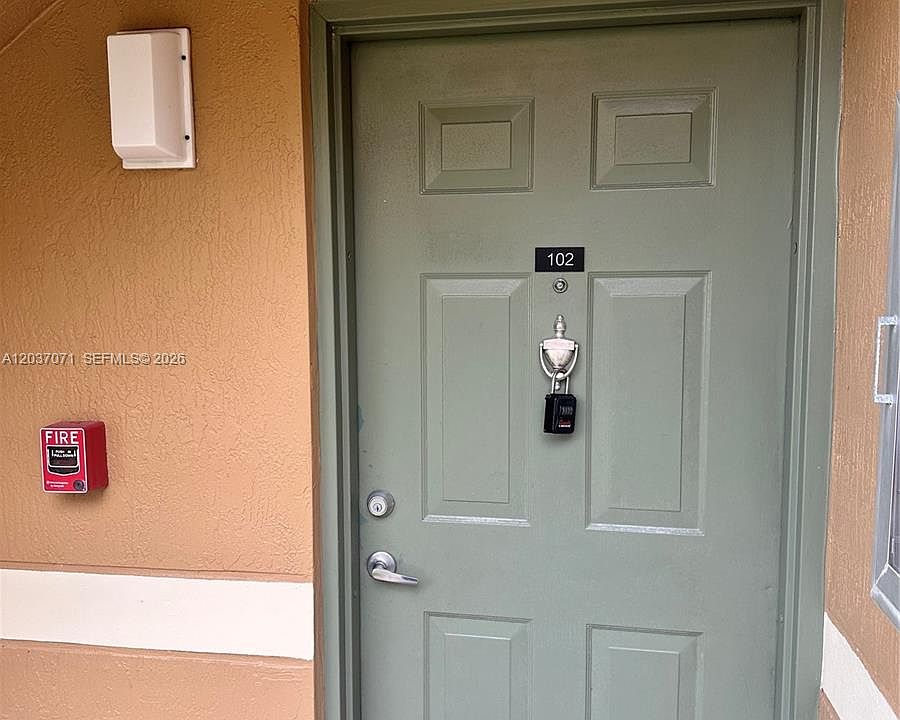 1st image of 8050 N Nob Hill Rd APT 102