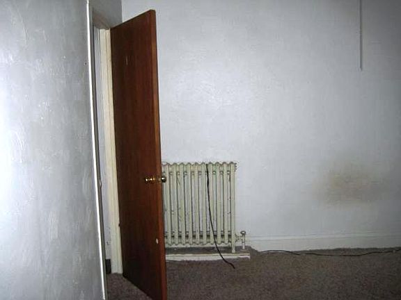 2nd image of 1033 Lowry Ave NE