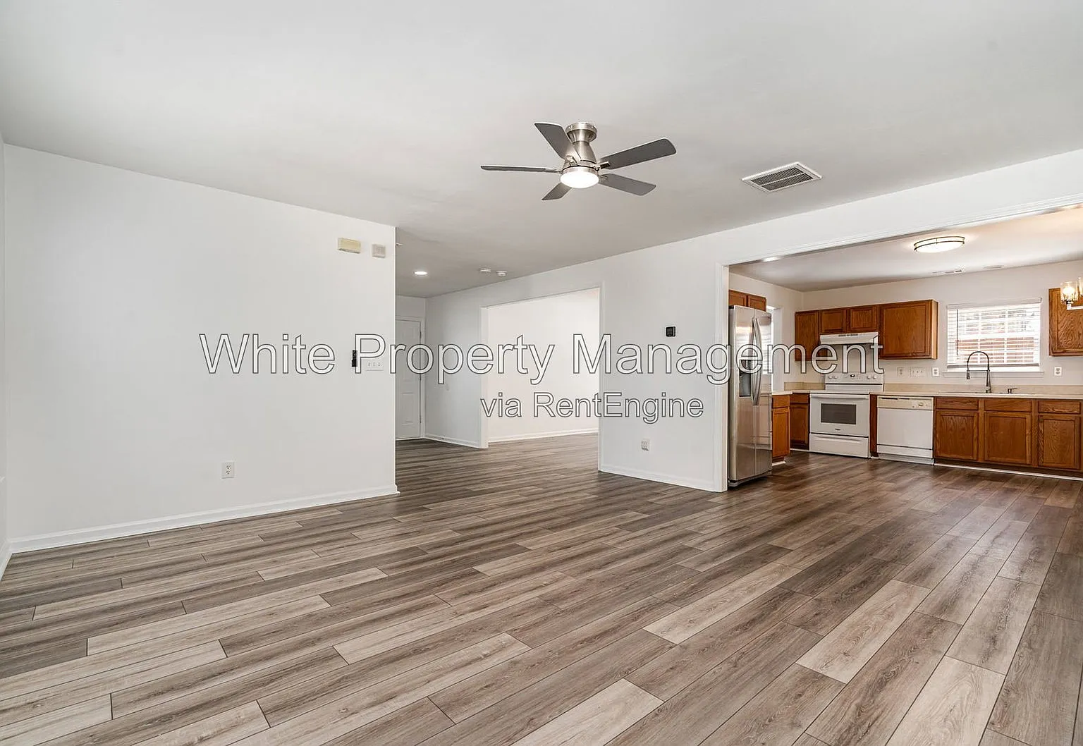 4 bed, 2.5 bath, 2080 sqft, $1,995 — Photo 3