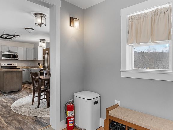 5th image of 752 Houghton Bridge Road