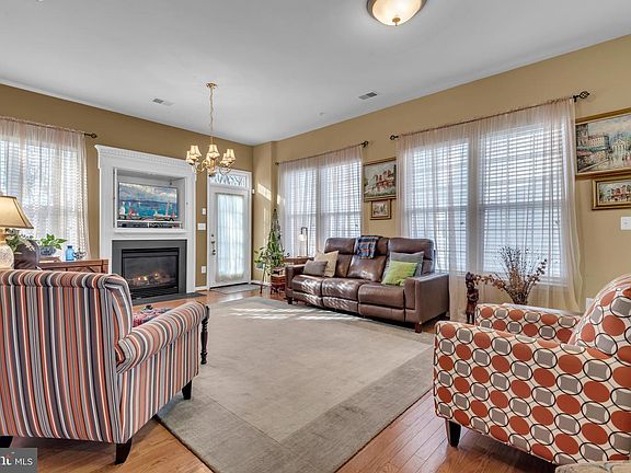 5th image of 9800 Stonewood Ct