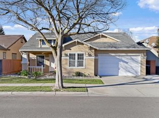 548 Hudson Ave, Oakdale, CA
