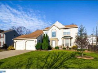 136 Treeline Dr, Deptford, NJ 08096