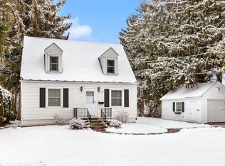 1382 Chestnut St, West Bend, WI 53095