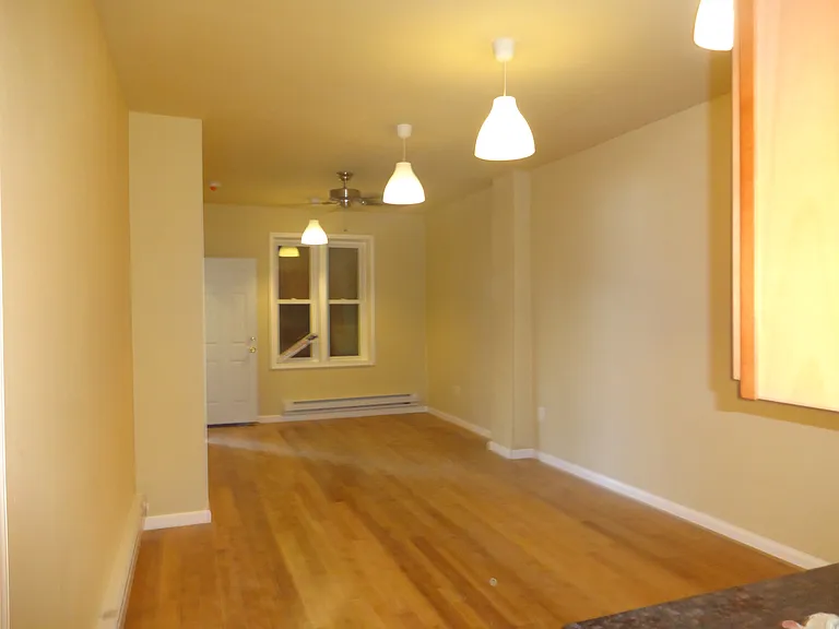 210 W Zeralda St #A — Photo 1