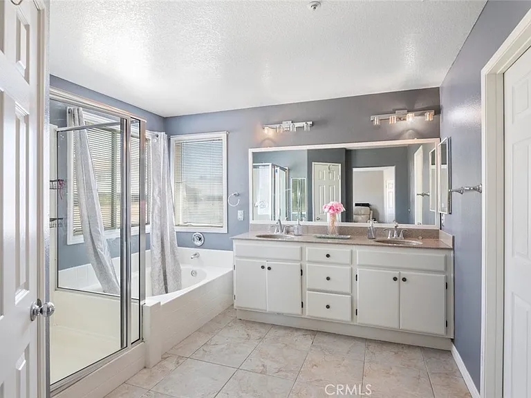 15736 Home Ct — Photo 21