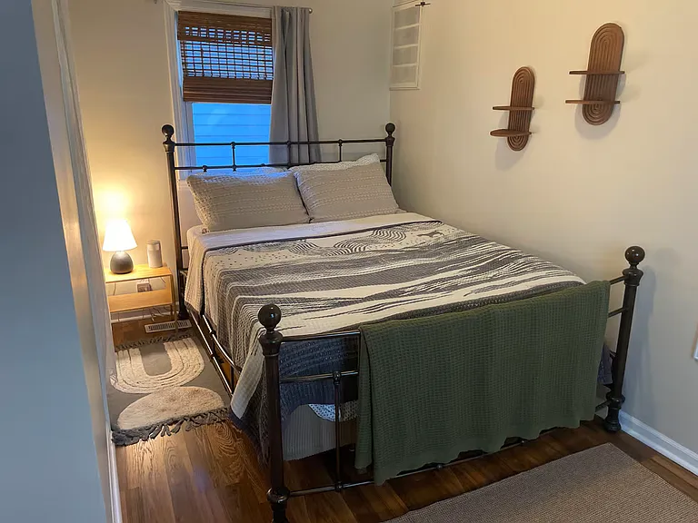 1051 Elm St — Photo 11