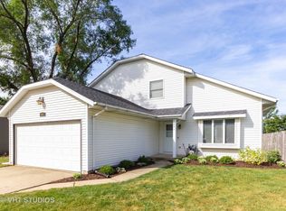1001 Louise Ln, Joliet, IL