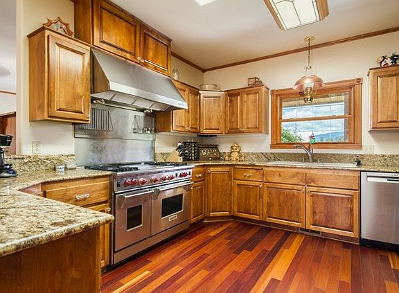 5th image of 25875 Minkler Road