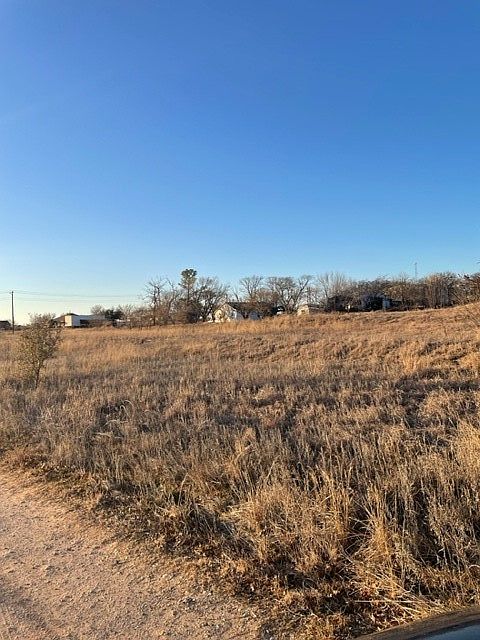 2nd image of 8496 Lavender Rd