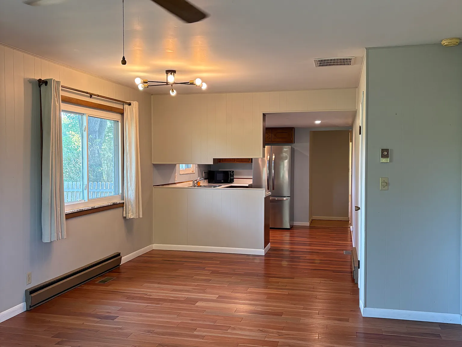 3 bed, 1431 sqft, $1,600 — Photo 3
